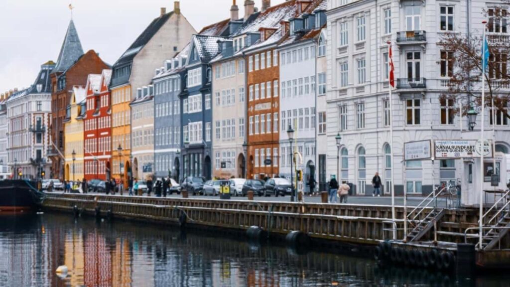 2025 Cara Influencer LinkedIn Cari Kolaborasi Brand United Kingdom