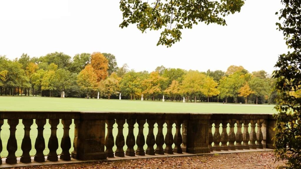 Panduan praktis untuk kreator Indonesia agar bisa menghubungi brand Uzbekistan di Spotify, share konten before-after, dan manfaatkan kampanye playlist serta promo musik.