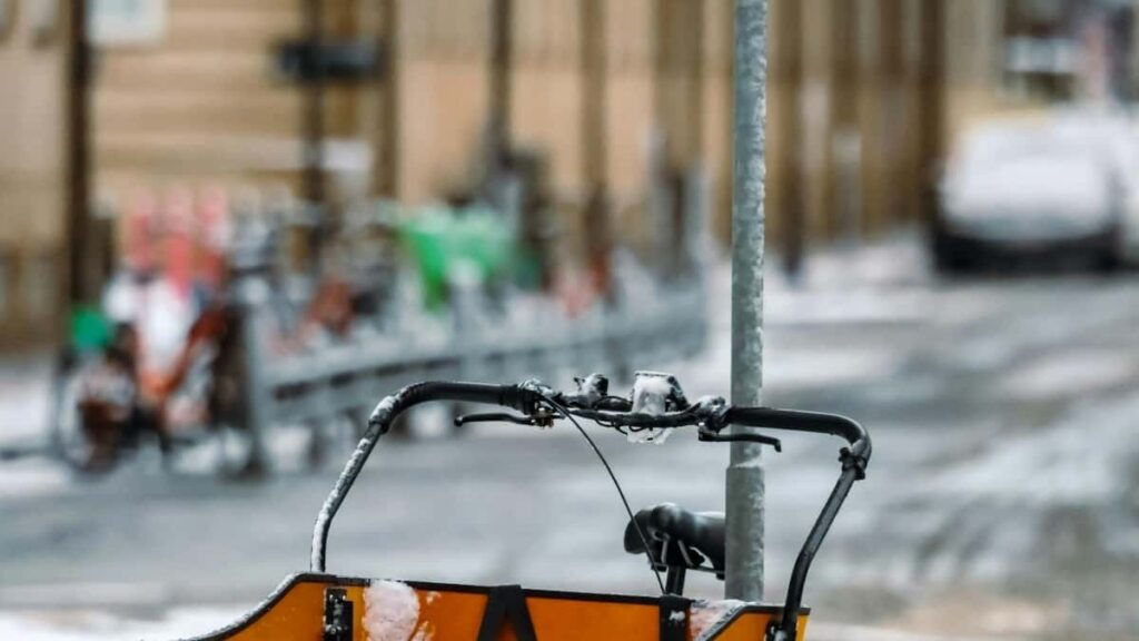 Panduan praktis buat advertiser di Indonesia: langkah taktis menemukan kreator Serbia yang jualan di eBay untuk promosi seasonal, termasuk platform, outreach, dan contoh kampanye.