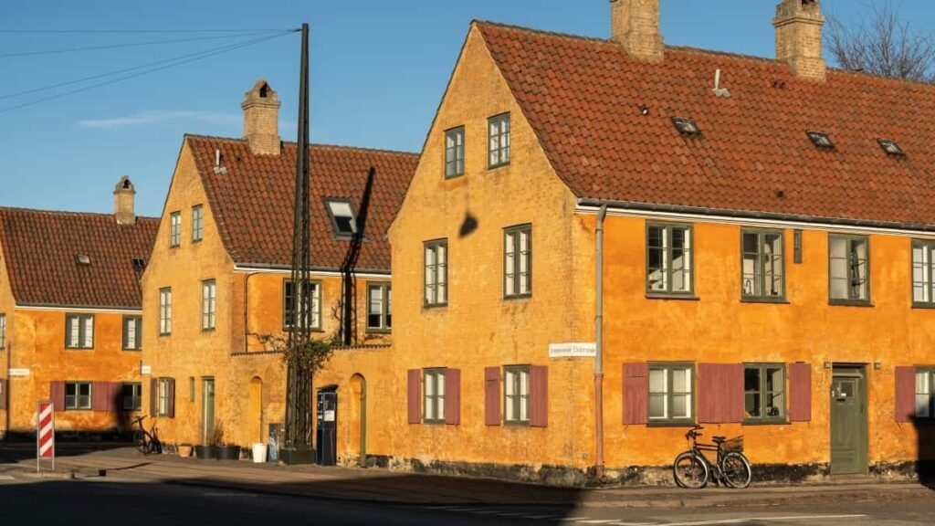 Panduan praktis untuk advertiser Indonesia: cara menemukan dan merekrut creator Apple Music Filipina untuk konten city guide lokal, lengkap taktik outreach, platform, dan kolaborasi.