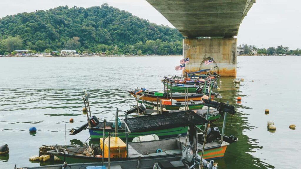 Panduan praktis bagi advertiser Indonesia: langkah terukur menemukan creator Shopee Thailand untuk product seeding, plus taktik outreach, risiko regulasi, dan contoh alur kampanye.